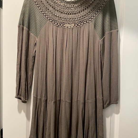 UmgeeUSA Women’s Mini Dress Top Size S Taupe Olive Boho Crochet - Picture 8 of 10